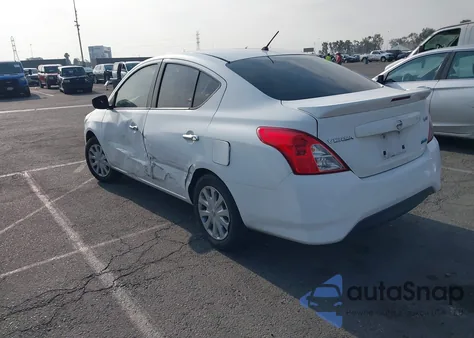 2015 Nissan Versa 1.6 S/1.6 S+/1.6 Sl/1.6 Sv z USA, uszkodzony, nr VIN 3N1CN7AP4FL909277